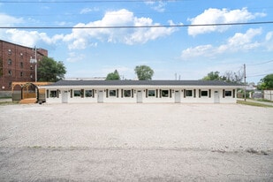 Building Photo - 1222 E Vaile Ave