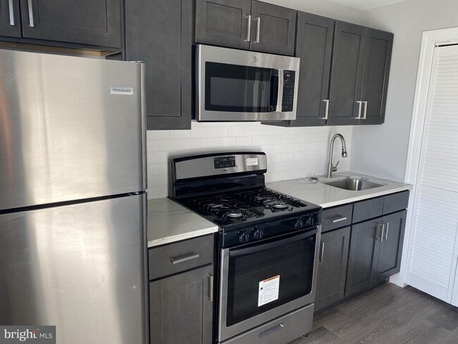 Building Photo - 6329 Carnation St