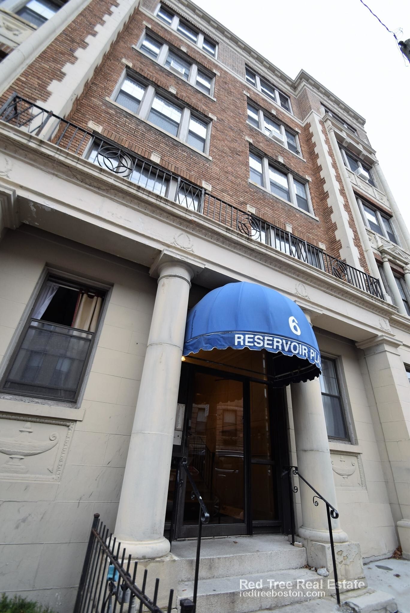 Building Photo - 6 Sutherland Rd