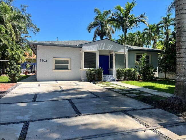 Building Photo - 5703 SW 83rd St