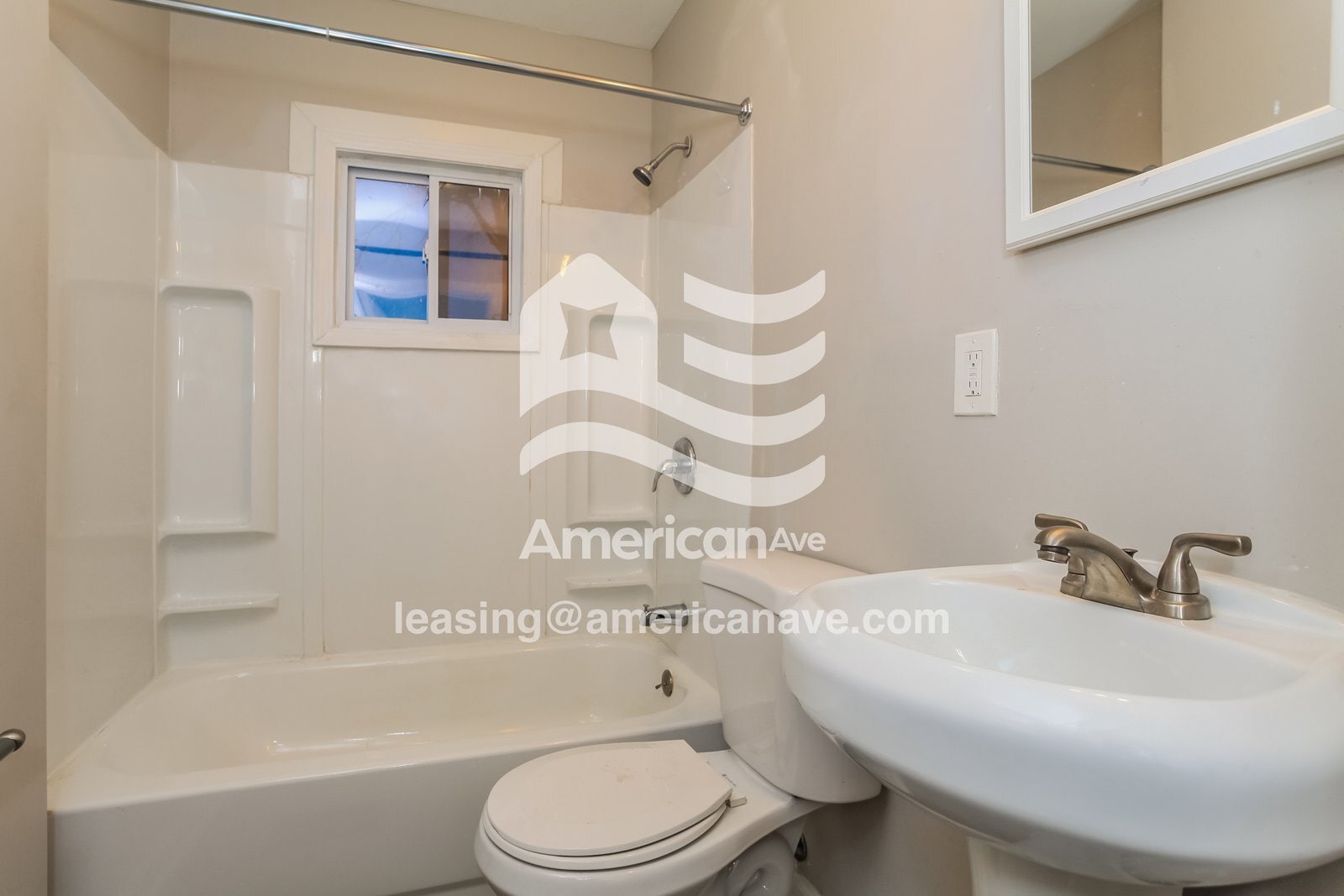 Building Photo - 2420 Freeman Ave