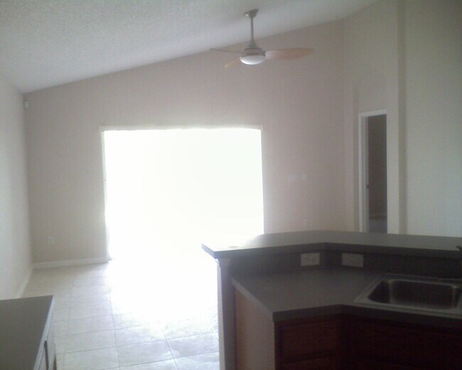 Building Photo - 2424 Cerberus Dr