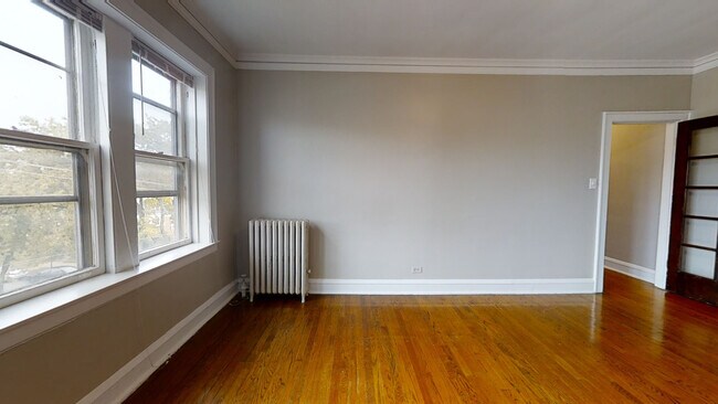 Building Photo - 232 Elmwood-2N