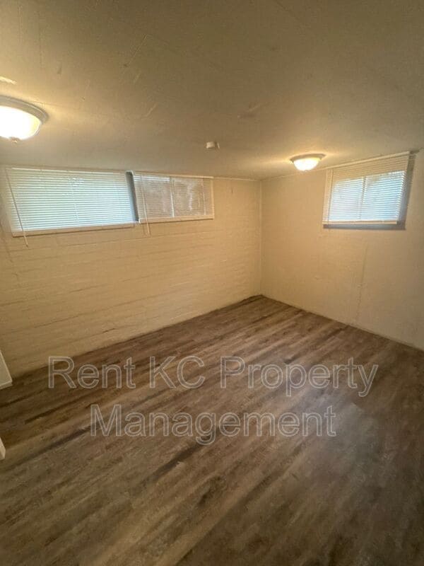 Building Photo - 6904 NW 78th St