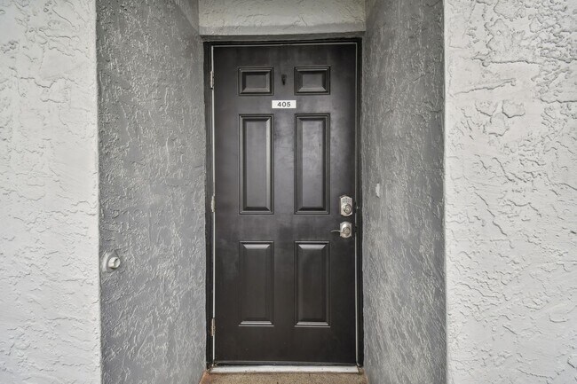 Primary Photo - Charming 1 Bed, 2 Bath Condo in the Vibran...