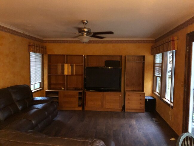 Building Photo - 10336 NE 201st Pl