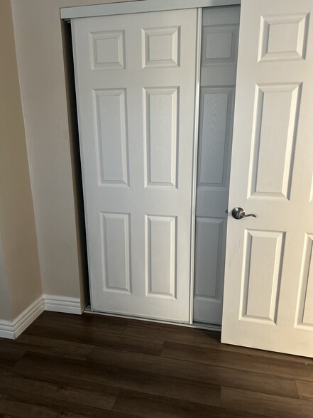 Building Photo - 4442 Delta St