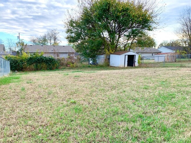 Building Photo - 1113 Keith Ave