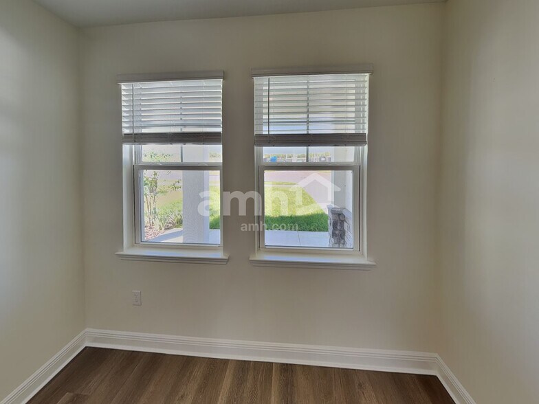 Building Photo - 5936 River Farm Ave