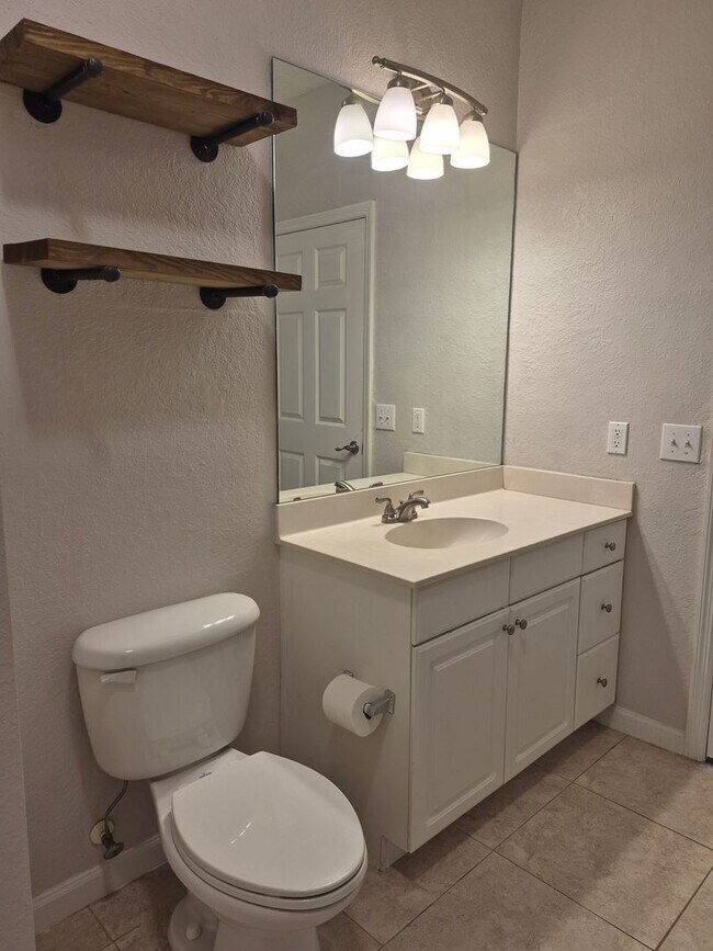 Building Photo - It's a lifestyle!