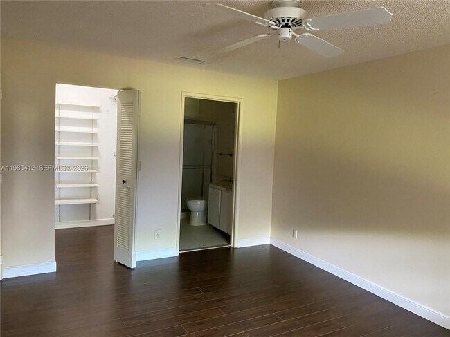 Building Photo - 18595 Egret Way