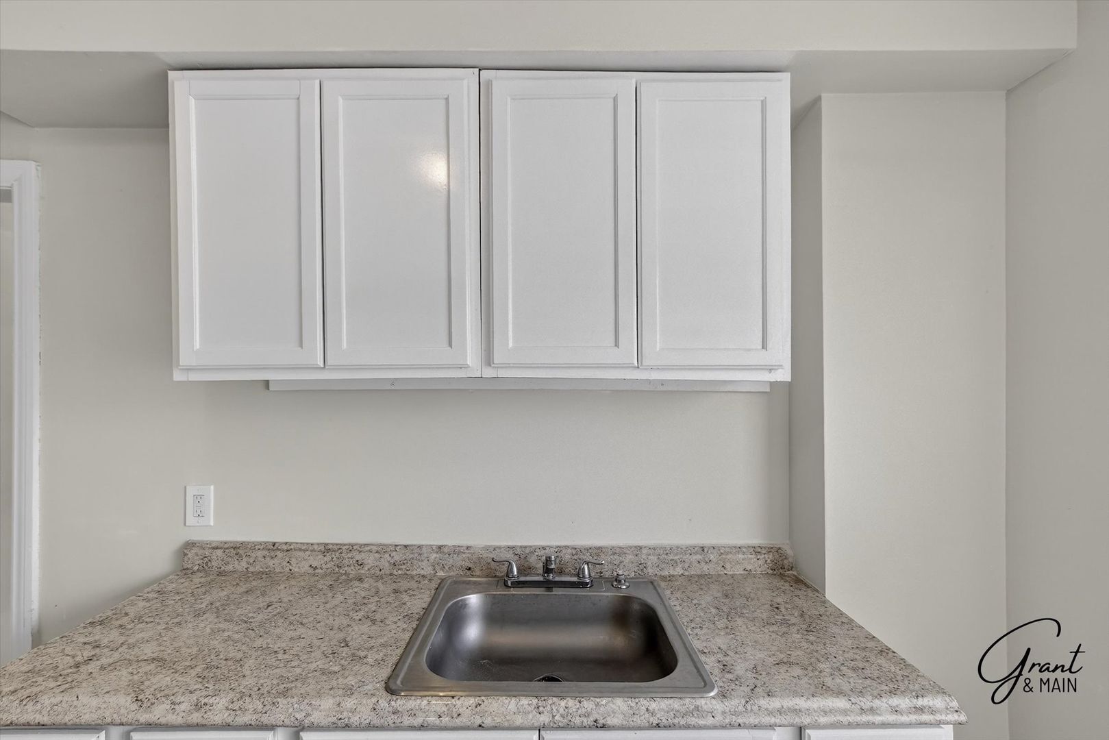 Building Photo - 12200 Cheyenne St