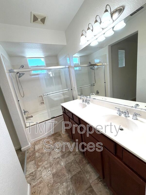 Building Photo - 4000 Innovator Dr