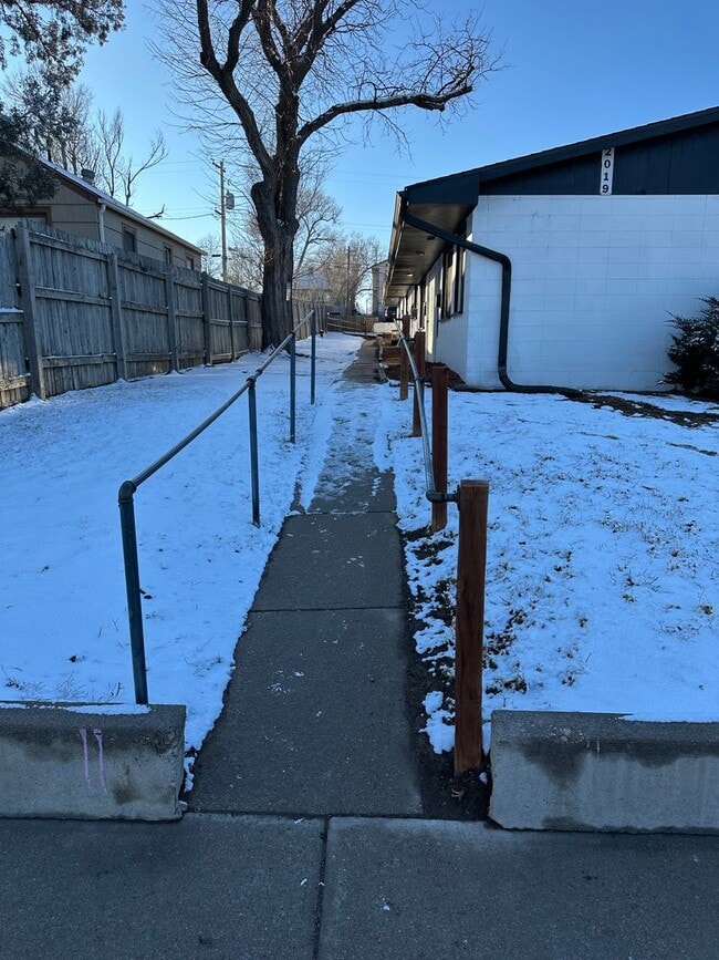 Building Photo - 2007-2019 4th Avenue
