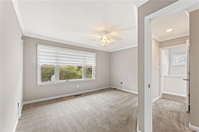 Building Photo - 1486 Briaroaks Trail NE