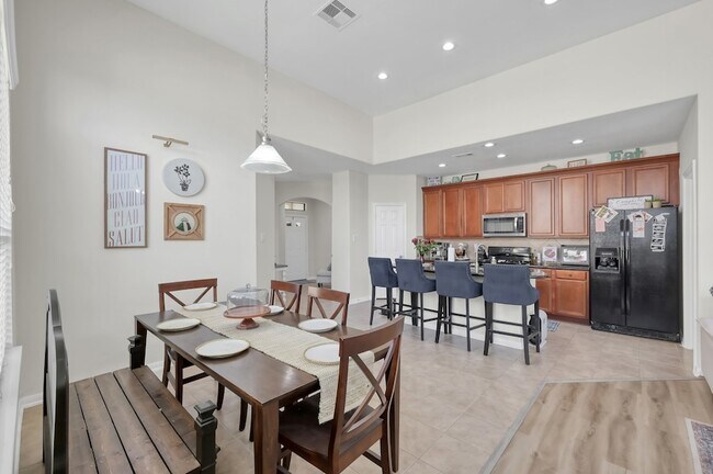 Building Photo - 29705 Meridian Hill Dr