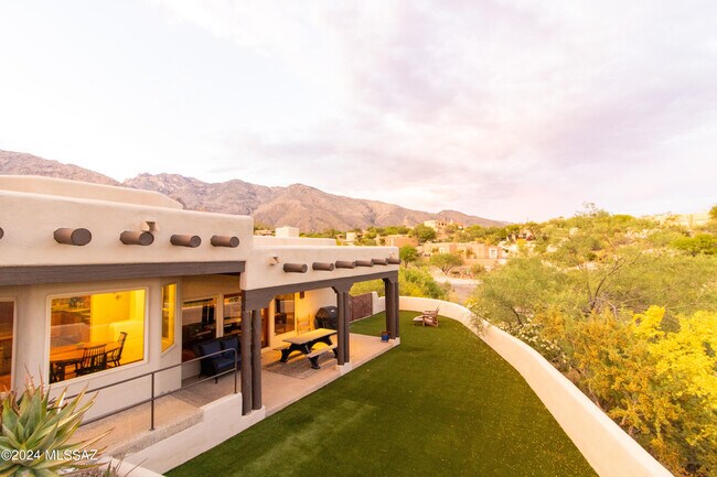 Building Photo - 6269 N Paseo Valdear