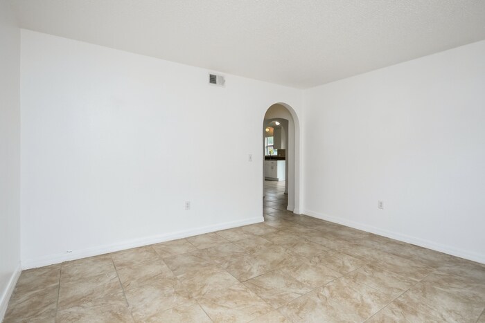 Building Photo - 508 Mallard Ct