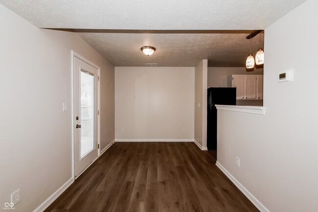 Building Photo - 6368 Titania Dr