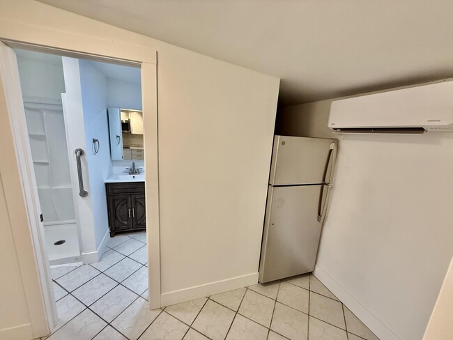 Building Photo - 5045 Garner St