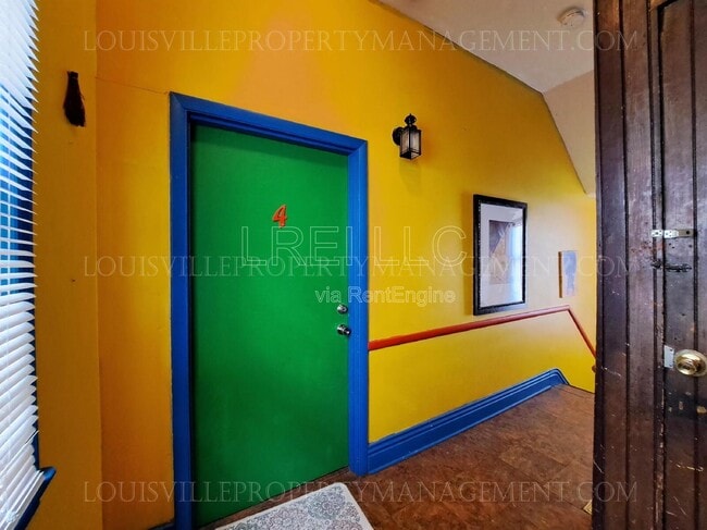 Building Photo - 710 Rubel Ave