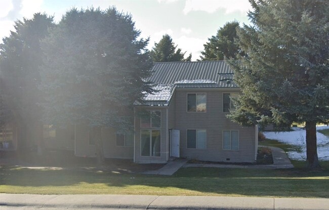 Primary Photo - 314 Spire Dr
