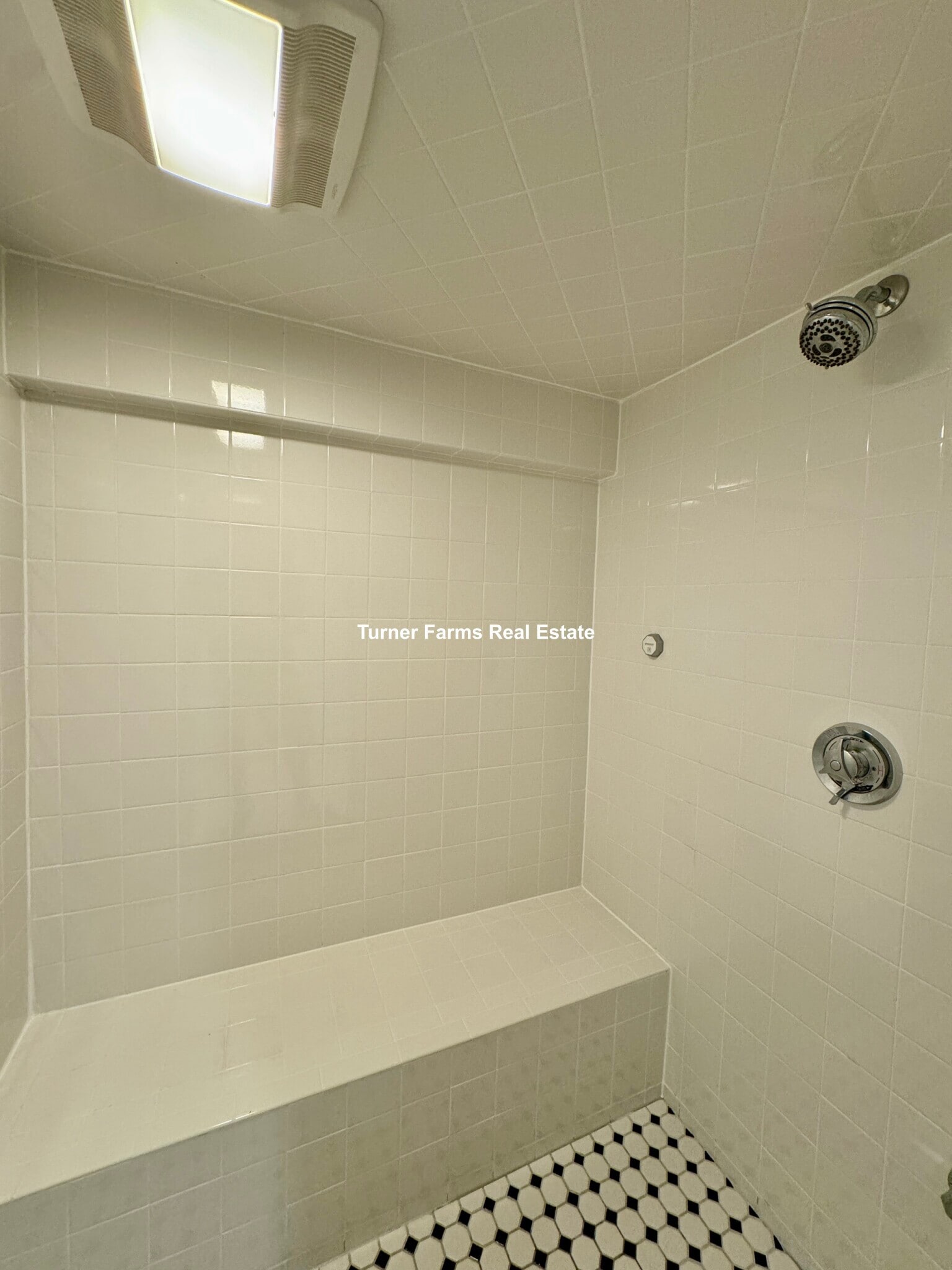 Building Photo - 77 Fairfax St