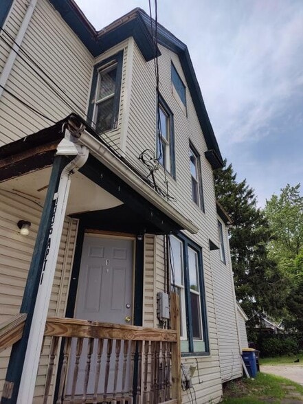 Unit one's porch entrance - 1335 W 3rd St