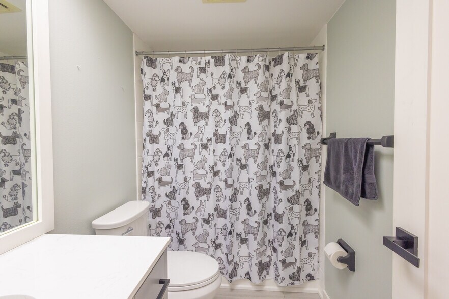 Building Photo - 1348 Rock Dove Ct