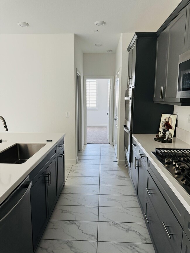 Building Photo - 41138 Harvey Mudd Dr