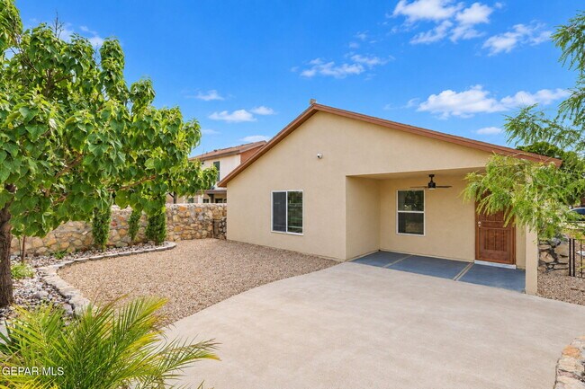 Building Photo - 2724 Granite Rock Pl