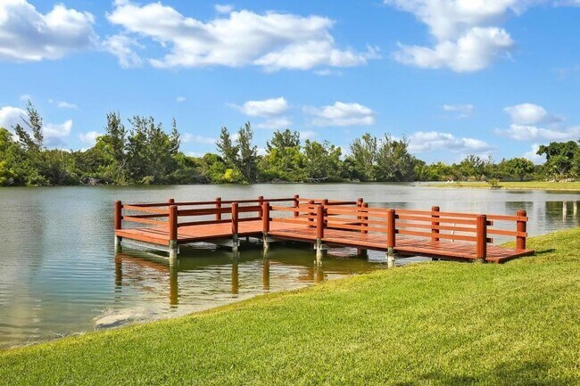Building Photo - 11354 Island Lakes Ln