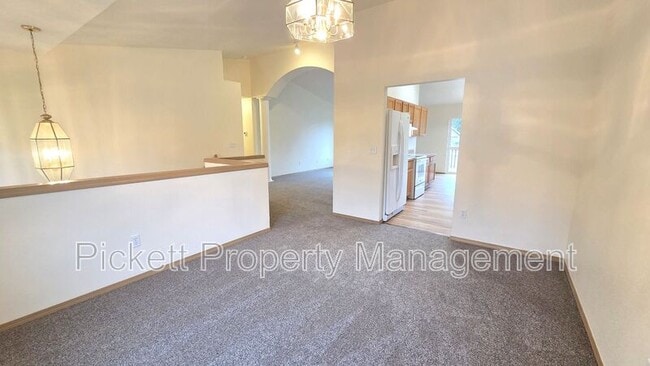 Building Photo - 2122 Tidepool Pl E