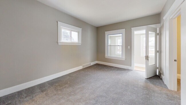 Building Photo - 3465 W 56th St