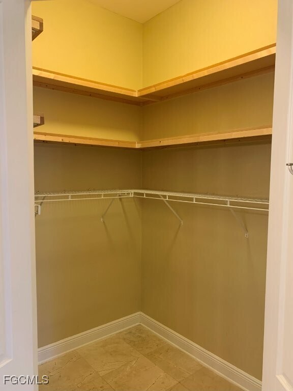 Building Photo - 2825 Palm Beach Blvd