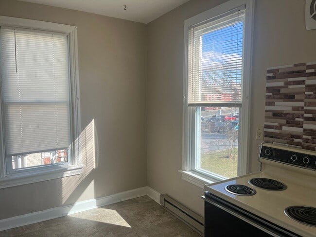 Building Photo - S. S Mulberry St