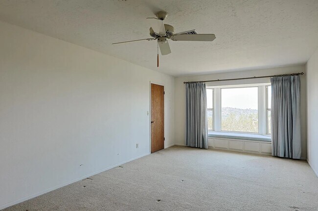 Building Photo - 4346 Mt Helix Highlands Dr