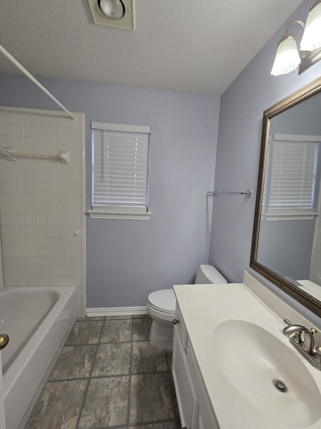 Building Photo - 4241 Arbor Ln