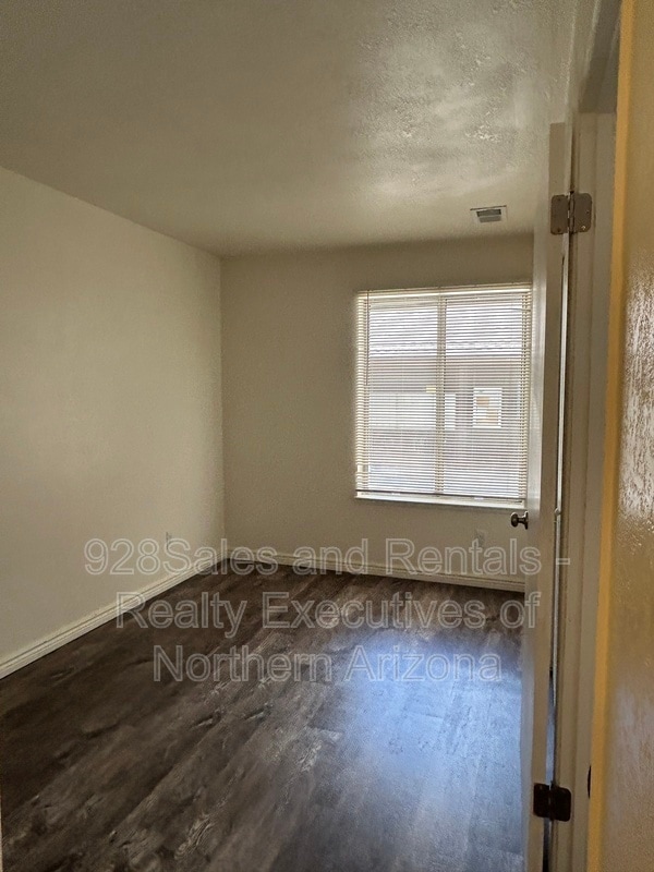 Building Photo - 1200 S Riordan Ranch St