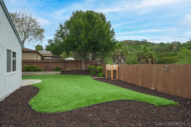 Building Photo - 12319 Hill Country Dr
