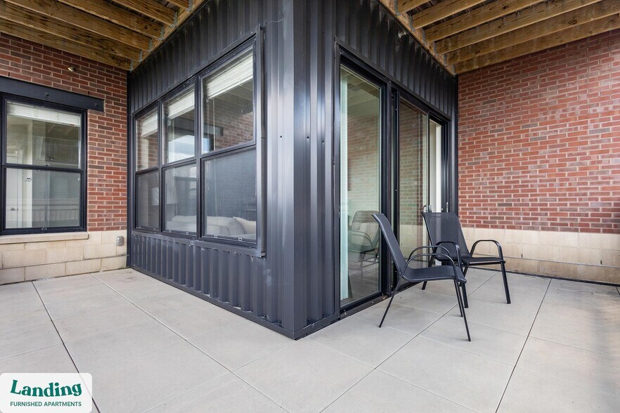 Building Photo - 11221 Synergy Dr