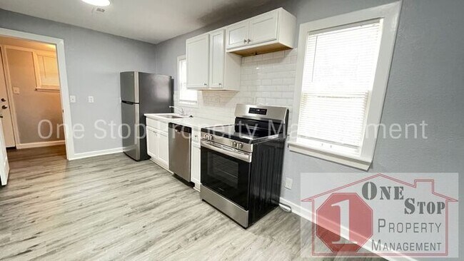 Building Photo - Beautiful 4 Bedroom 2 Bathroom Home in Kan...