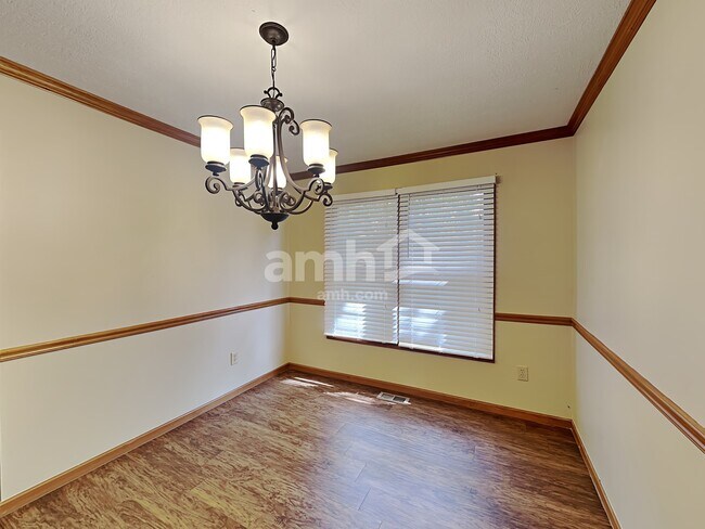 Building Photo - 1810 Penwood Pl
