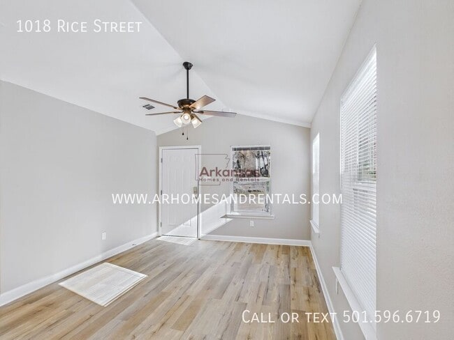 Building Photo - 1018 Rice St