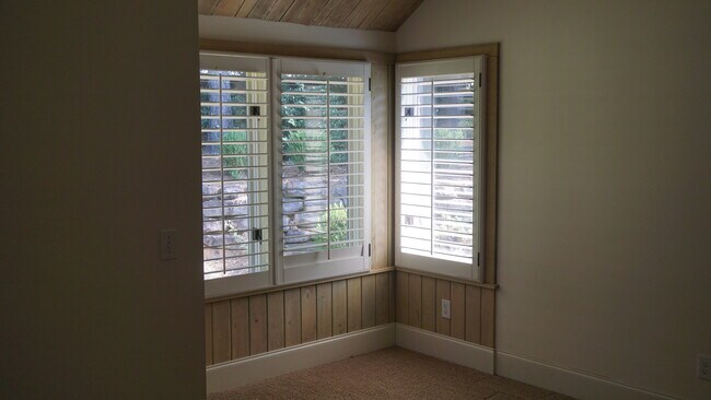 Building Photo - 1101 Blackman Cir
