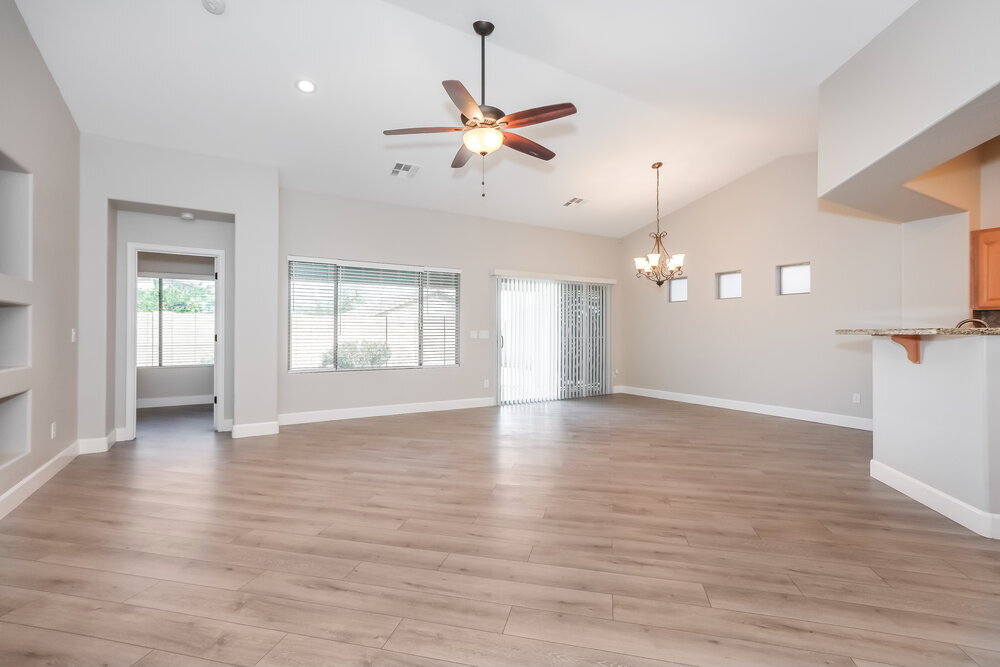 Building Photo - 1846 W Half Moon Cir