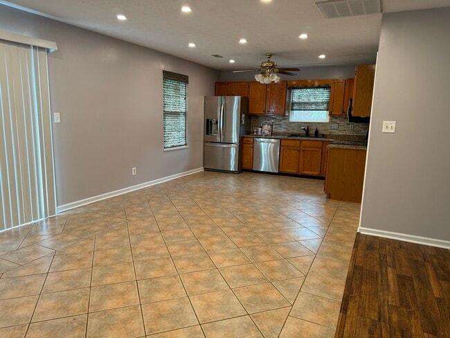 Building Photo - 4512 Hooks Ln