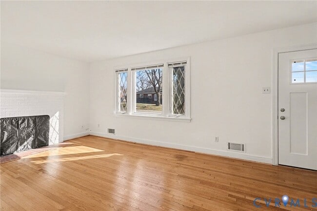 Building Photo - 1342 Evergreen Ave