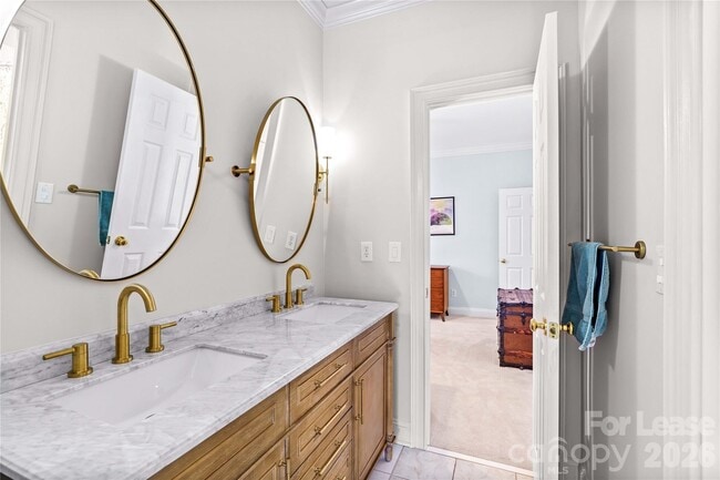 Building Photo - 13718 Robert Walker Dr