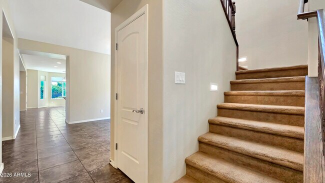 Building Photo - 20737 W Valley View Dr